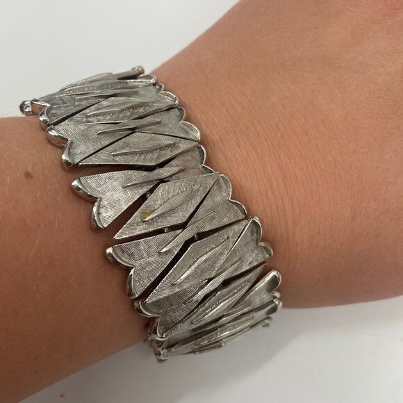 Vintage silvertone Art Deco bracelet - Picture 1 of 4